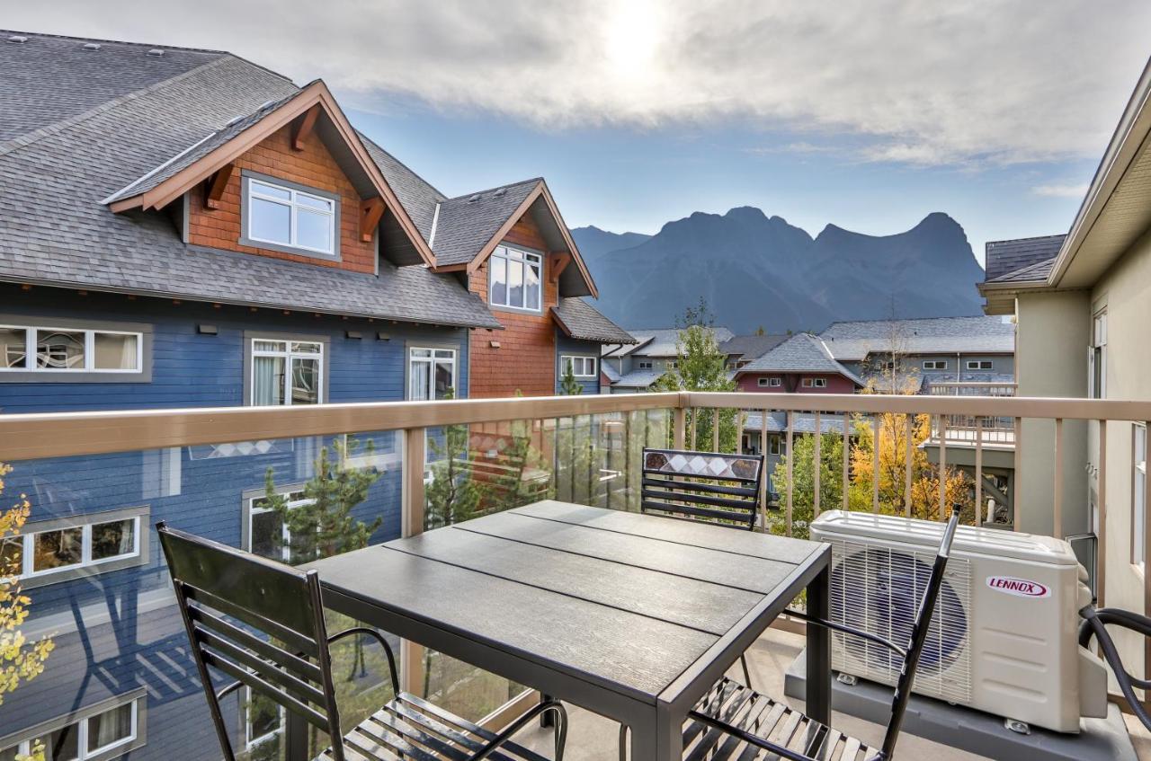 Charming 1 Bdrm Plus Loft With Views Managed By Little Sister Getaways Canmore Exterior foto